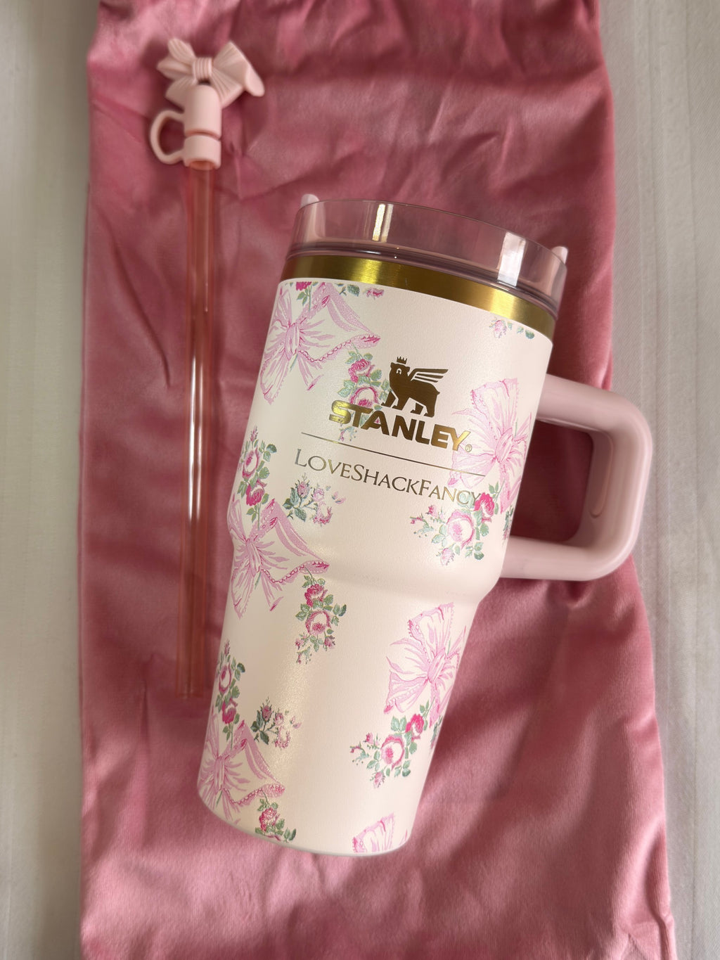 Stanley x LoveShackFancy Floral - 20oz Quencher H2.0 Tumbler